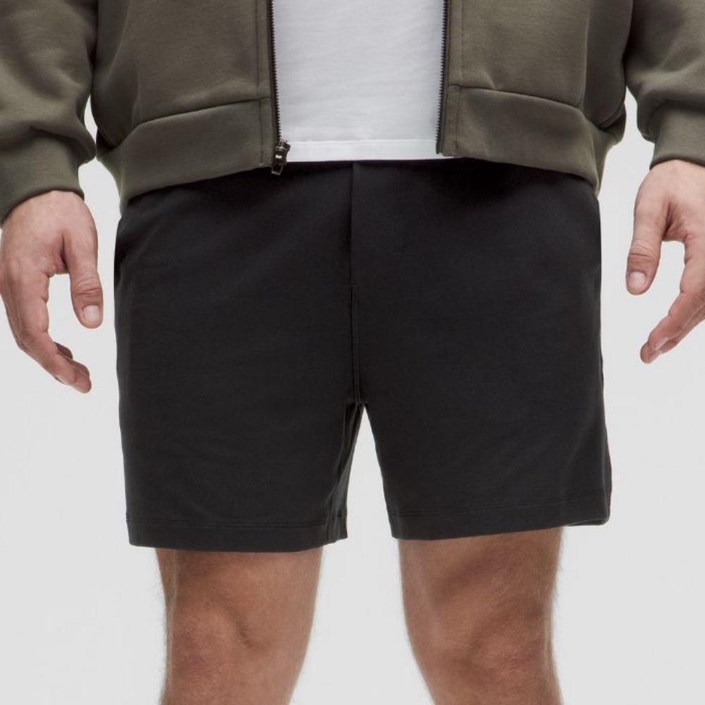 Lululemon men’s Soft Jersey Short Black XS